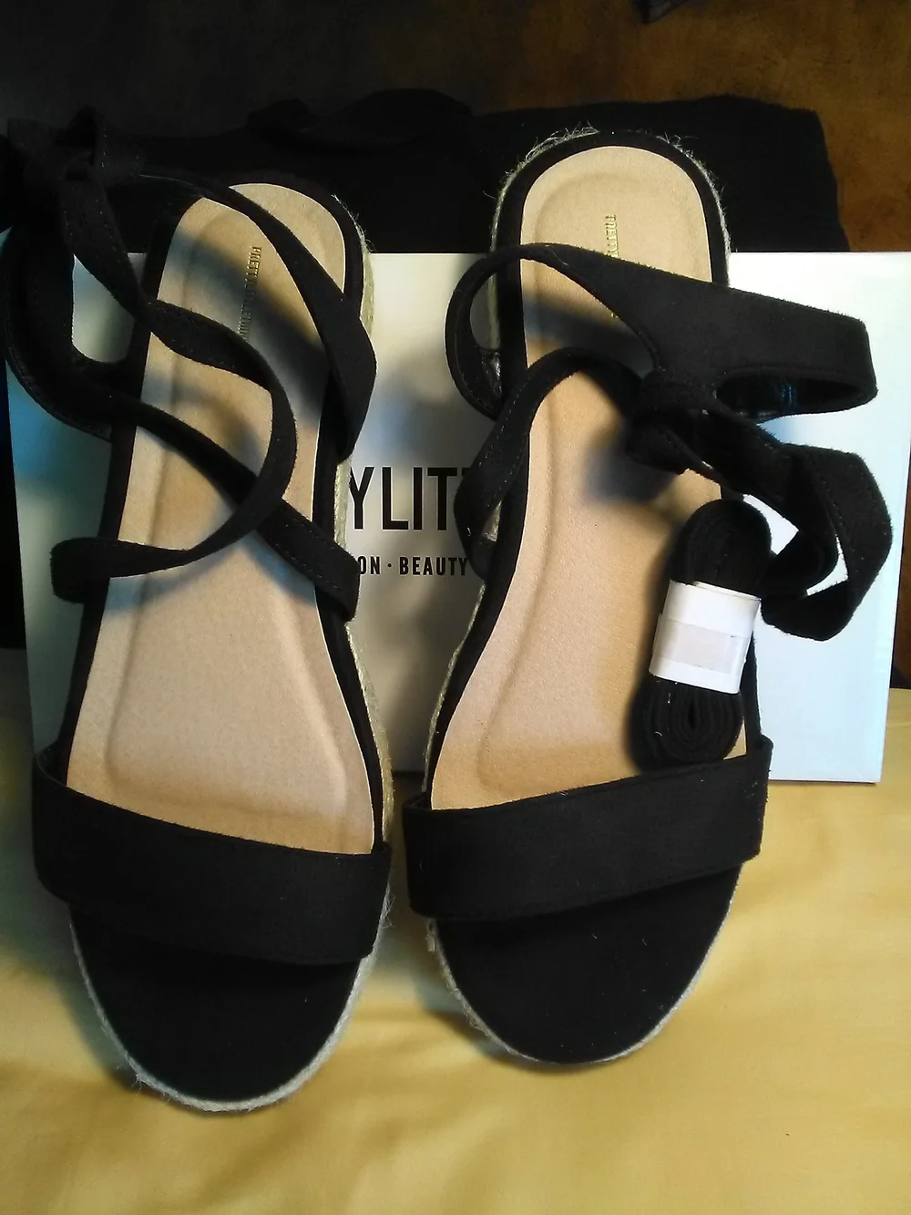 NIB PrettyLittleThing Black Lace-Up Espadrille Sandals CUSHIONED SZ. 6